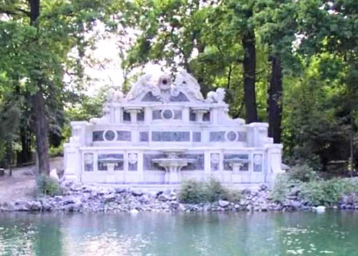 Peppe Fontana Del Trianon Guest house